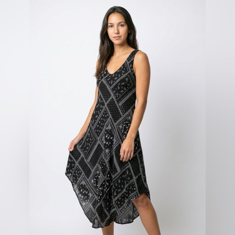 Sleeveless Black Bandana-Print Maxi Dress